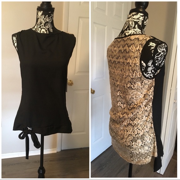 Tops - ‼️4 for $25‼️Black sleeveless blouse w bow and tan lace back